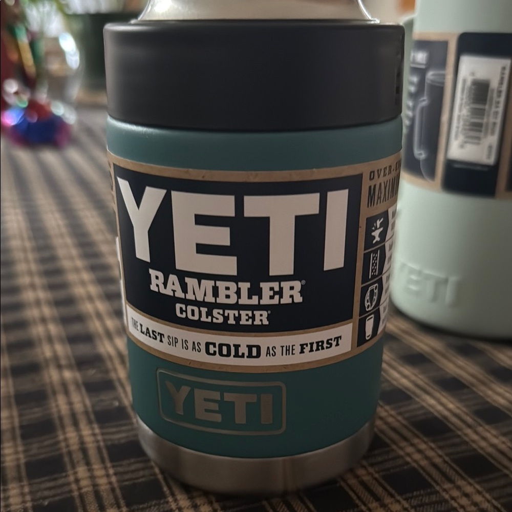 YETI Rambler Colster Original NWT in River Green.